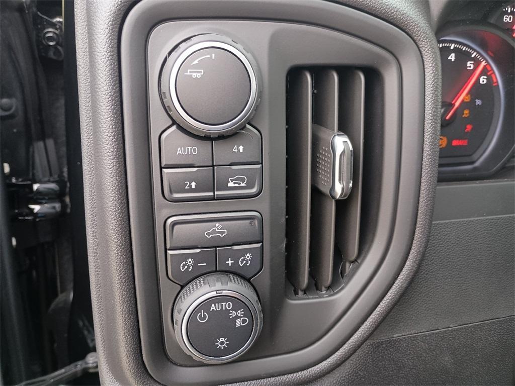 new 2025 Chevrolet Silverado 1500 car, priced at $48,620