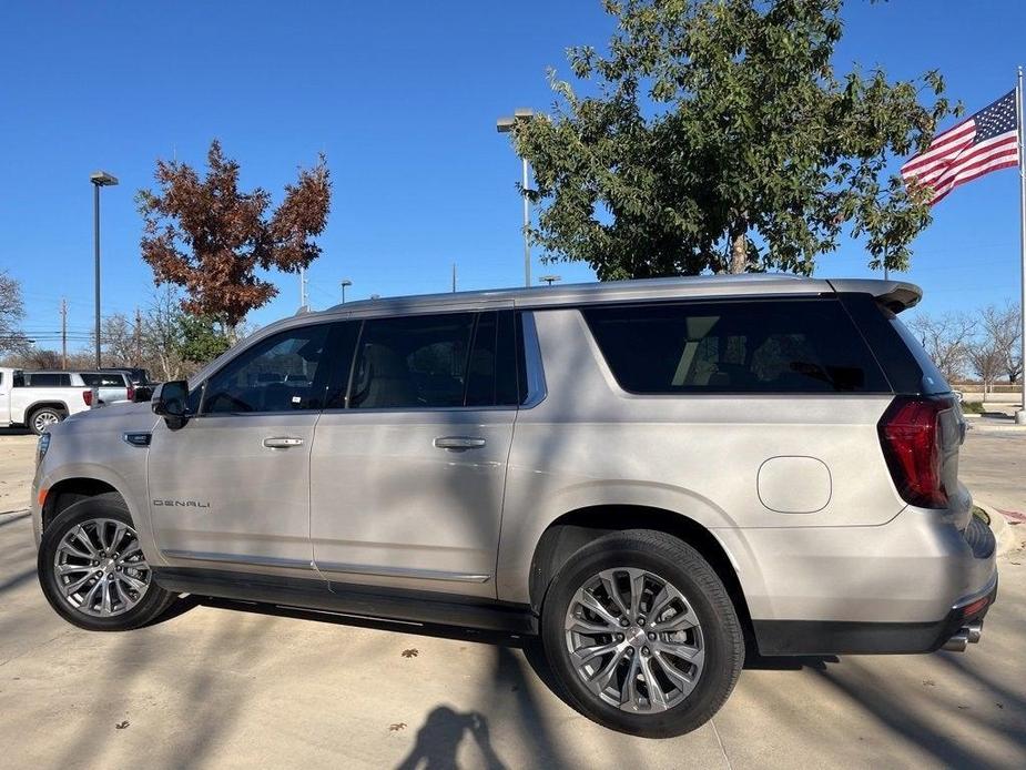 used 2022 GMC Yukon XL car, priced at $64,995