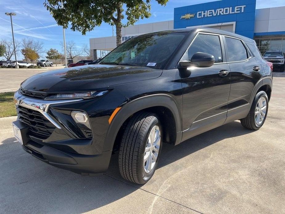 new 2025 Chevrolet TrailBlazer car, priced at $25,431