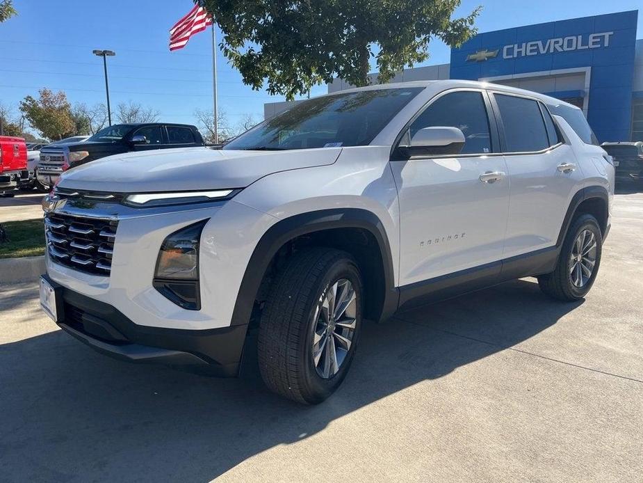 new 2025 Chevrolet Equinox car, priced at $30,245