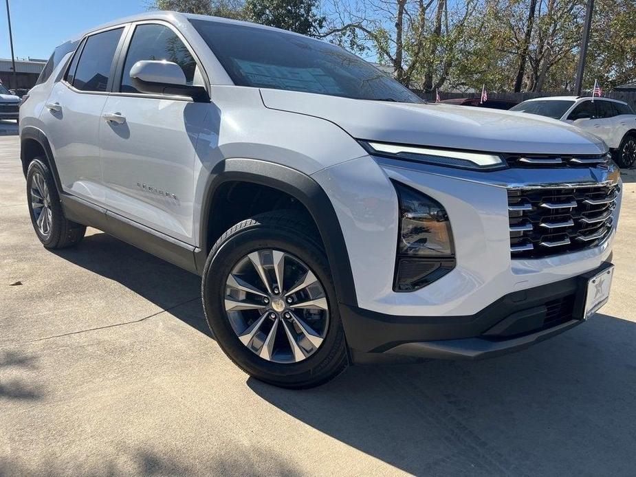 new 2025 Chevrolet Equinox car, priced at $30,245