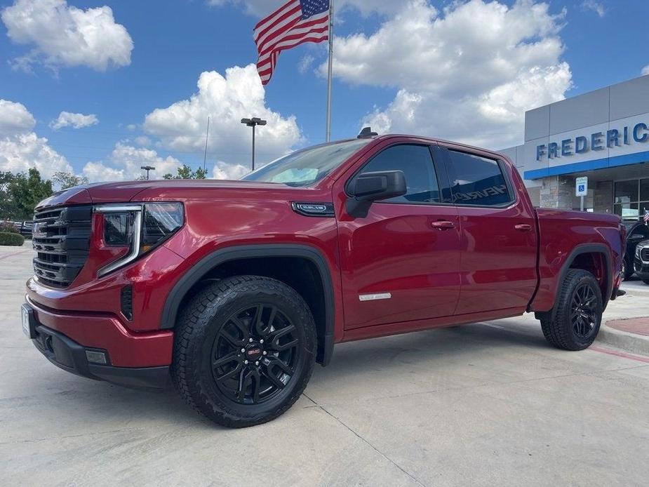 new 2024 GMC Sierra 1500 car, priced at $54,370