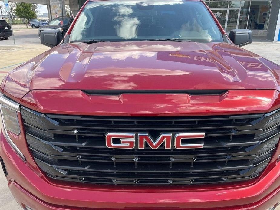 new 2024 GMC Sierra 1500 car, priced at $54,370