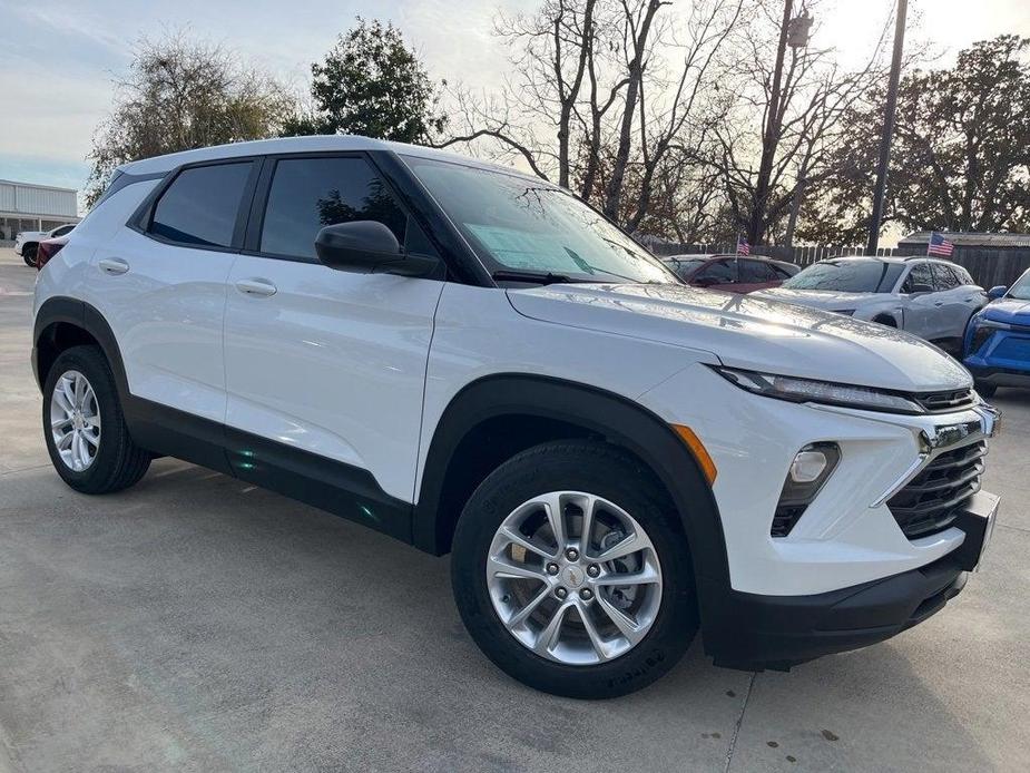 new 2025 Chevrolet TrailBlazer car, priced at $25,775