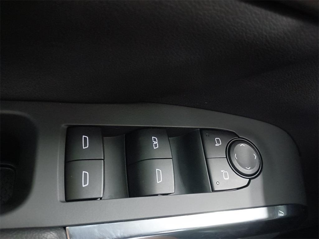 new 2025 Chevrolet Traverse car, priced at $43,870