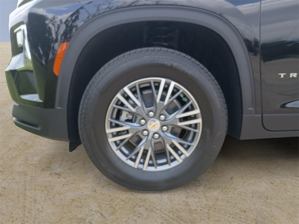 new 2025 Chevrolet Traverse car, priced at $43,870