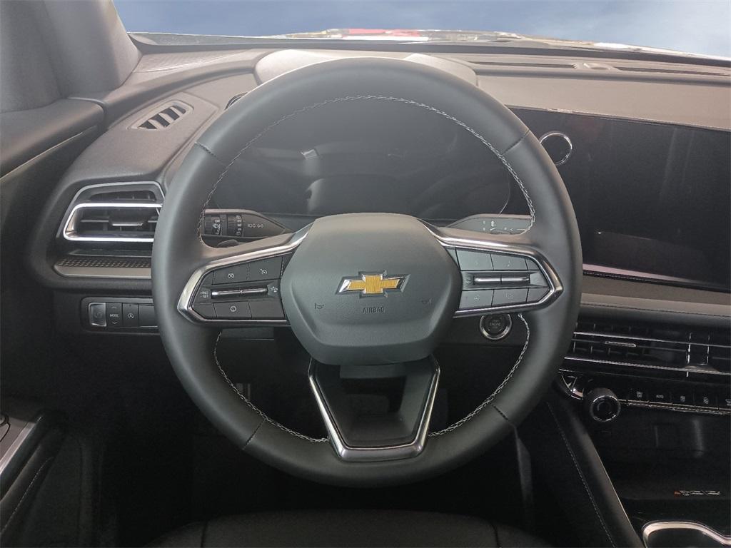 new 2025 Chevrolet Traverse car, priced at $43,870
