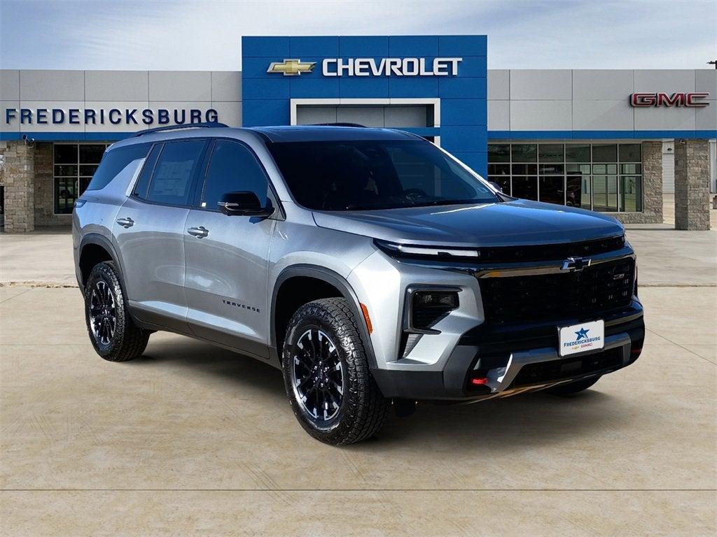 new 2026 Chevrolet Traverse car, priced at $54,040