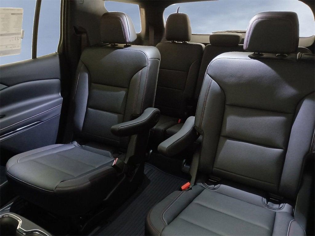 new 2026 Chevrolet Traverse car, priced at $54,040