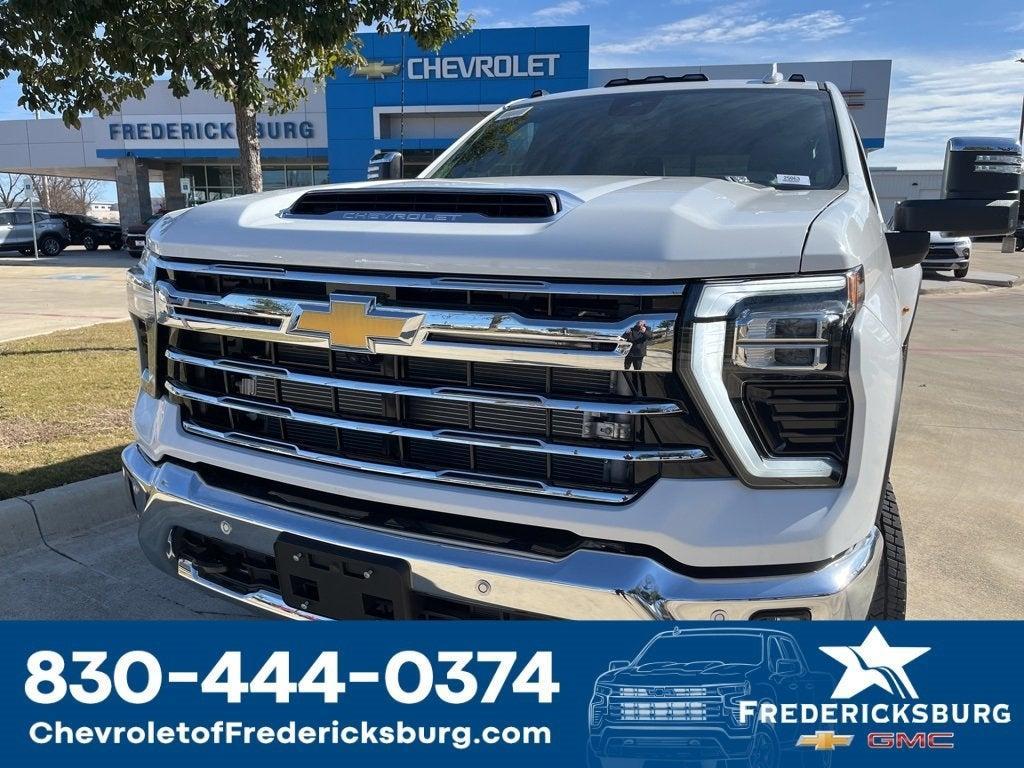 new 2025 Chevrolet Silverado 3500 car, priced at $85,104