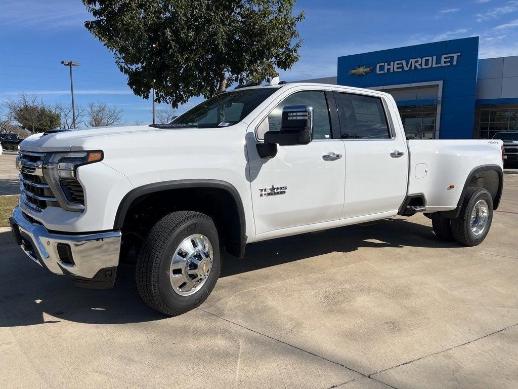 new 2025 Chevrolet Silverado 3500 car, priced at $85,104