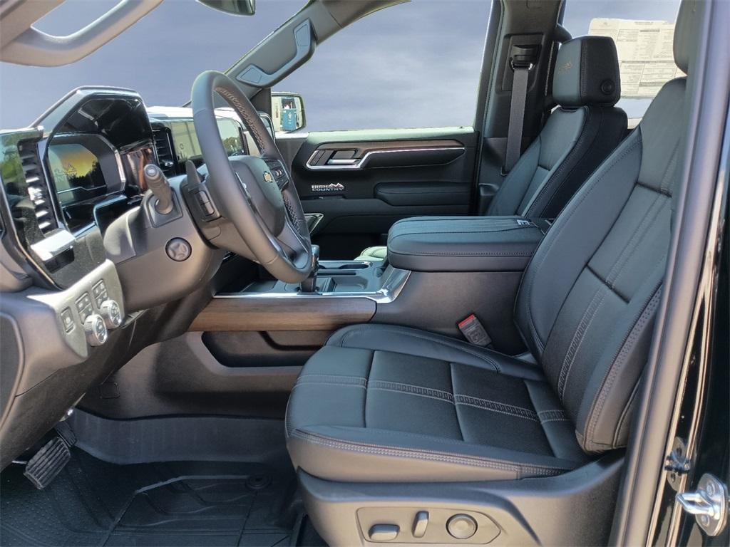 new 2025 Chevrolet Silverado 1500 car, priced at $70,500