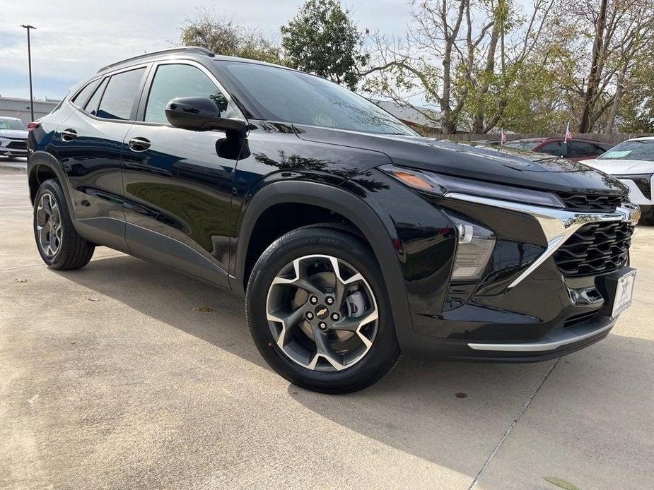 new 2025 Chevrolet Trax car, priced at $25,975