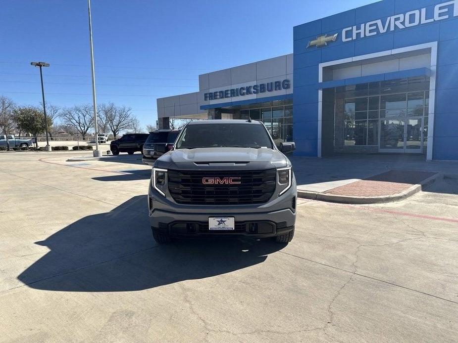 new 2024 GMC Sierra 1500 car, priced at $45,322