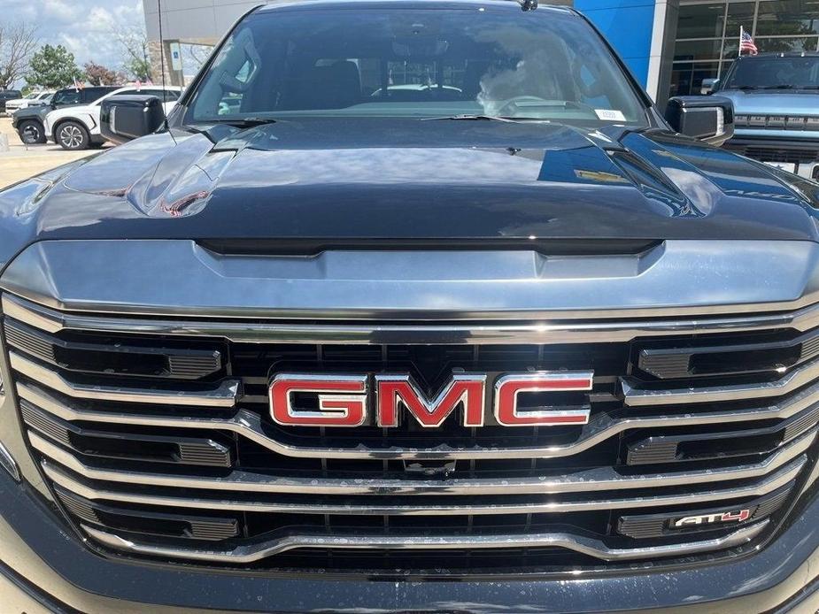 new 2024 GMC Sierra 1500 car, priced at $70,997