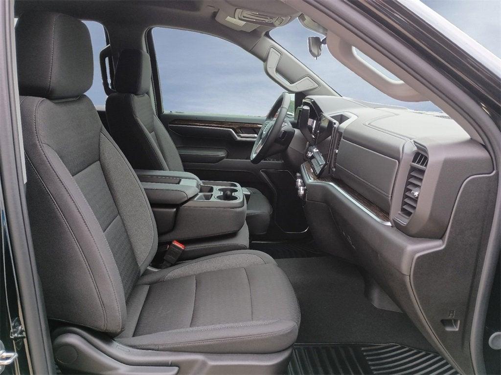 new 2025 GMC Sierra 1500 car, priced at $55,680
