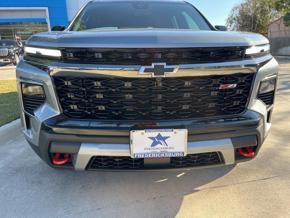 new 2025 Chevrolet Traverse car, priced at $50,995