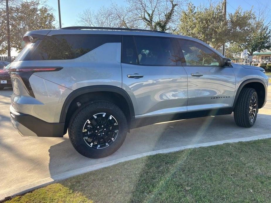 new 2025 Chevrolet Traverse car, priced at $50,995