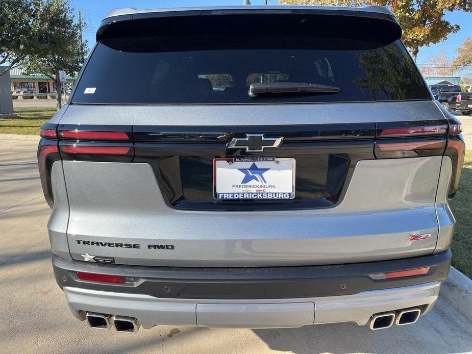 new 2025 Chevrolet Traverse car, priced at $50,995