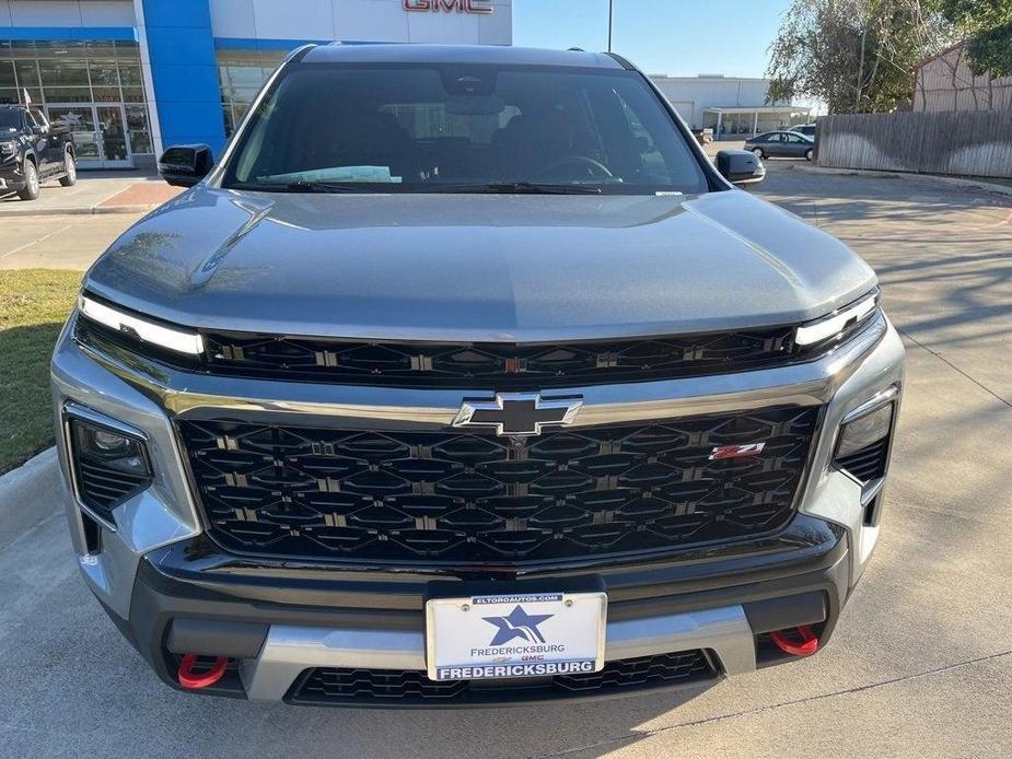 new 2025 Chevrolet Traverse car, priced at $50,995