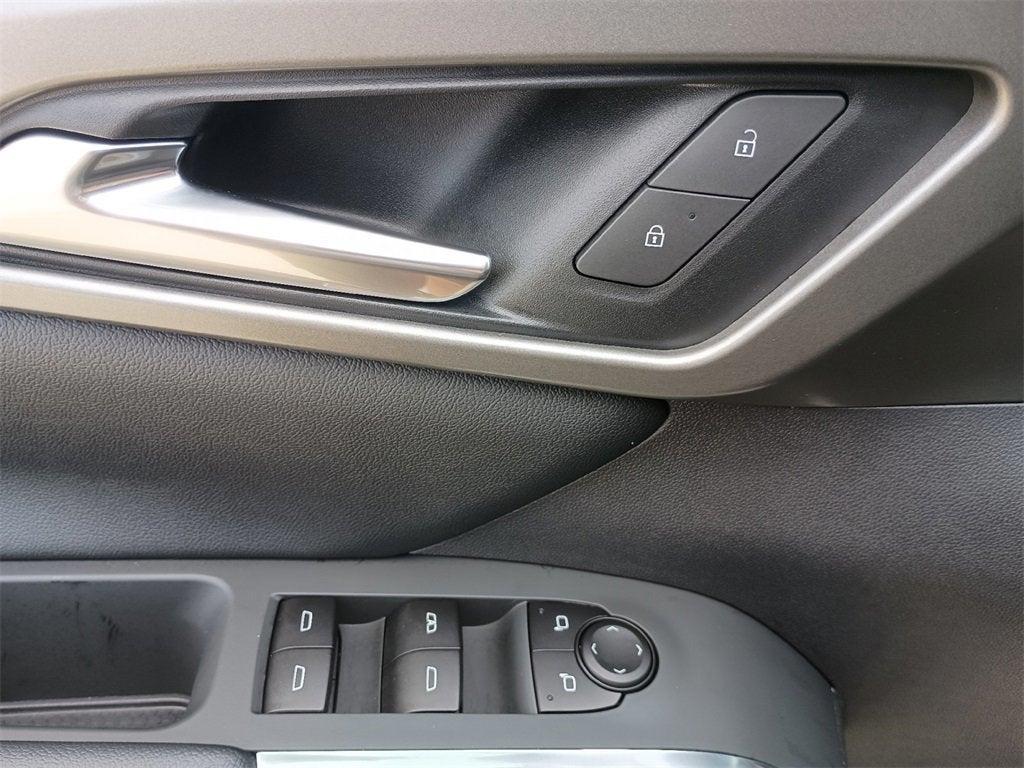 new 2025 Chevrolet Traverse car, priced at $43,160