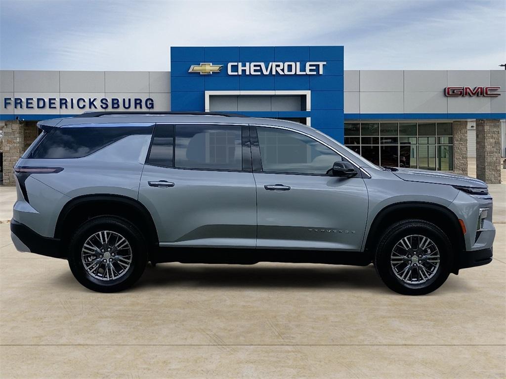 new 2025 Chevrolet Traverse car, priced at $44,120