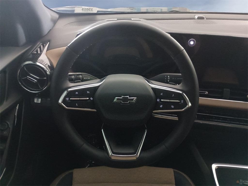 new 2025 Chevrolet Equinox car, priced at $38,925