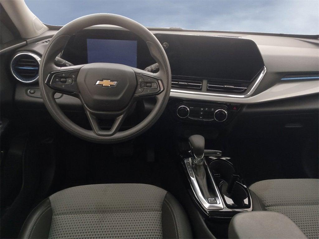used 2024 Chevrolet Trax car, priced at $20,911