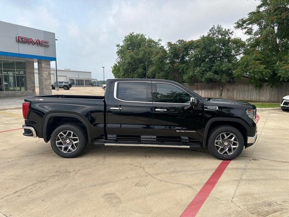 new 2024 GMC Sierra 1500 car, priced at $55,997