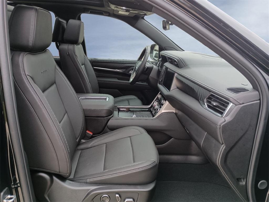 new 2024 GMC Yukon XL car, priced at $97,705