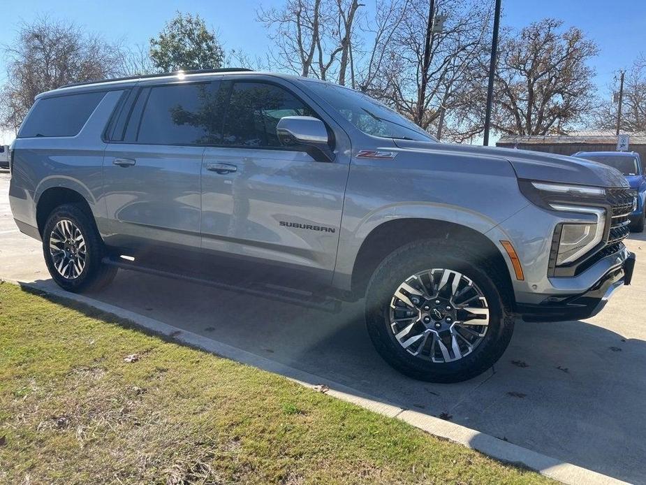 new 2025 Chevrolet Suburban car, priced at $76,230