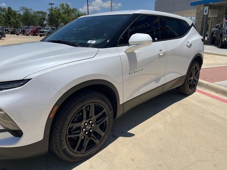 new 2024 Chevrolet Blazer car, priced at $37,843