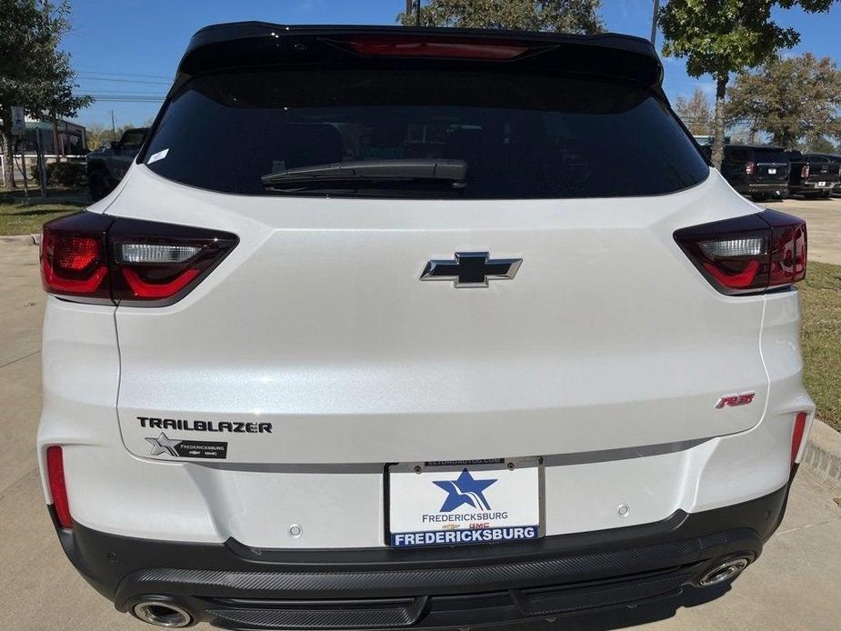 new 2025 Chevrolet TrailBlazer car, priced at $31,325