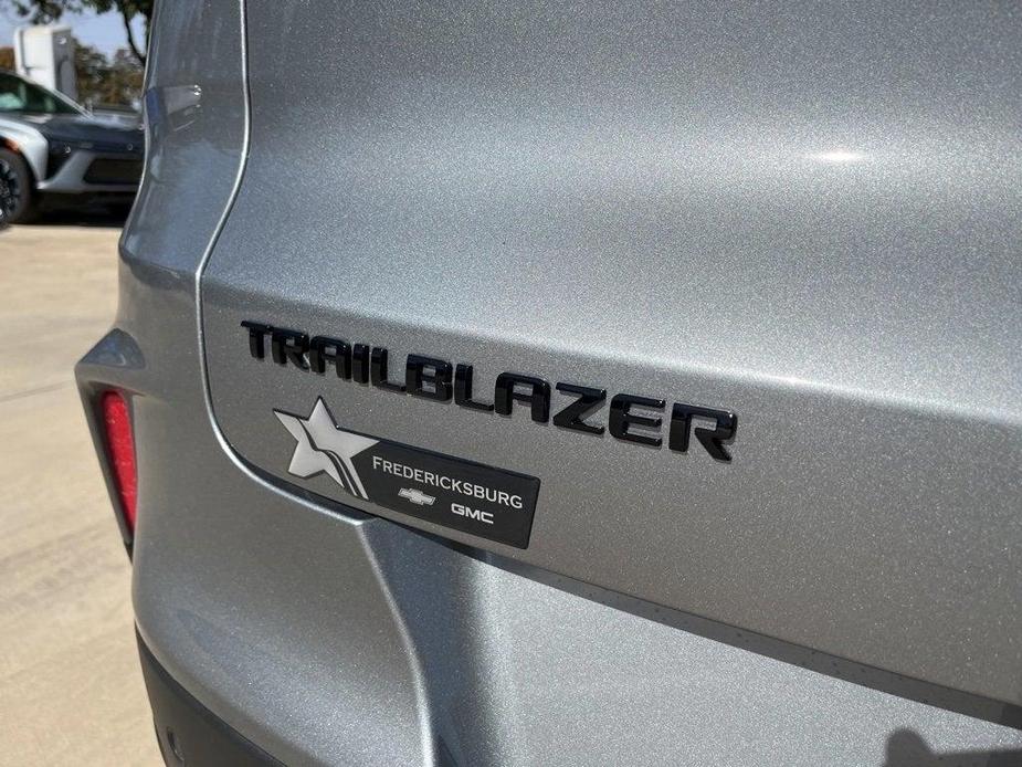 new 2025 Chevrolet TrailBlazer car, priced at $30,266