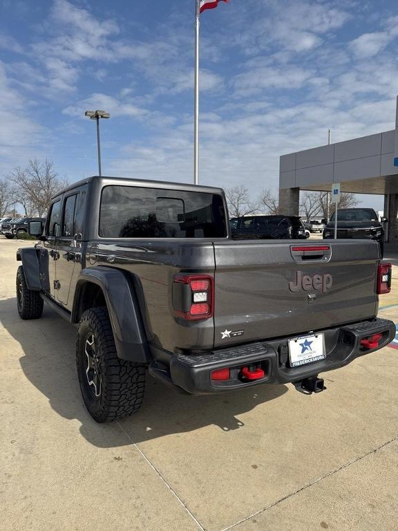 used 2022 Jeep Gladiator car, priced at $38,679