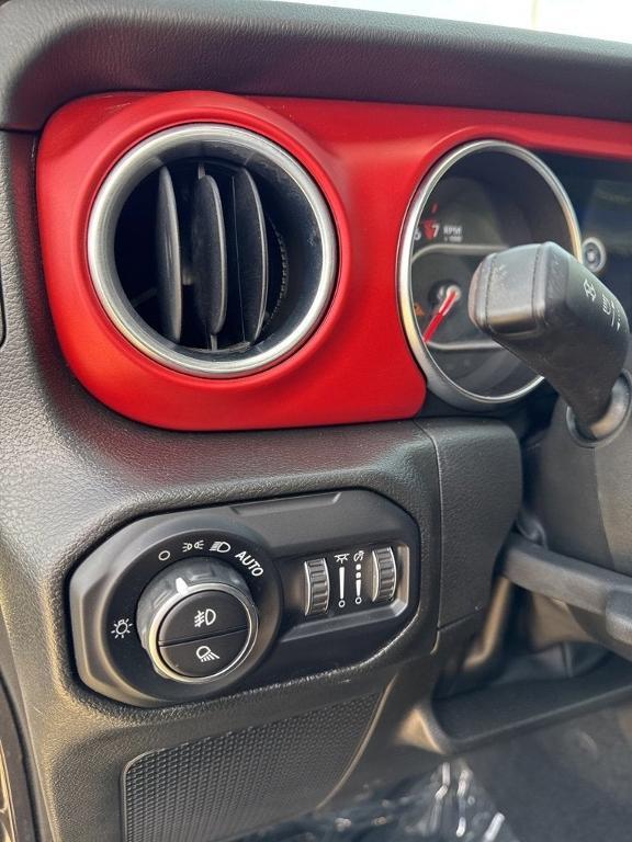 used 2022 Jeep Gladiator car, priced at $38,679