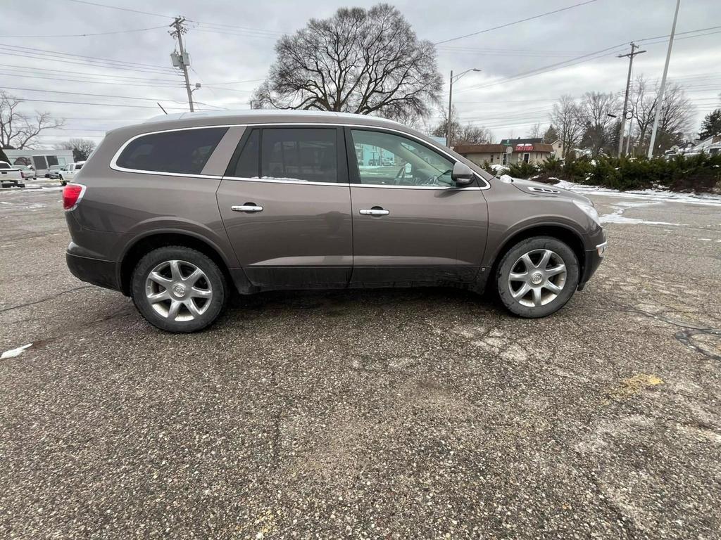 used 2010 Buick Enclave car, priced at $3,800