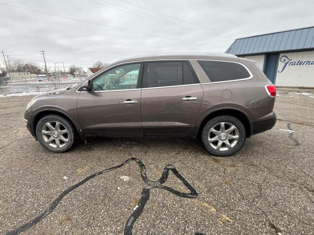 used 2010 Buick Enclave car, priced at $3,800