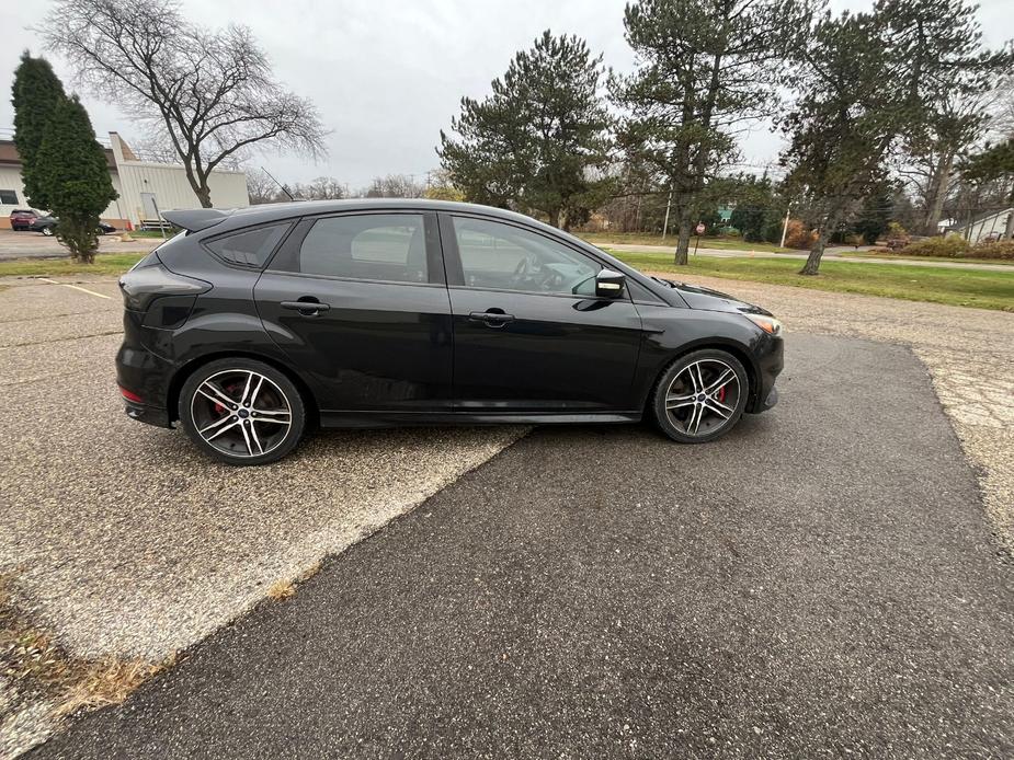 used 2015 Ford Focus car, priced at $13,500