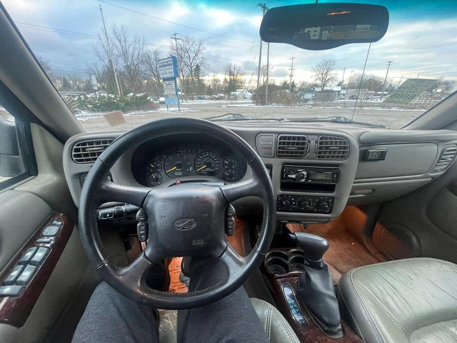 used 2000 Oldsmobile Bravada car, priced at $2,500