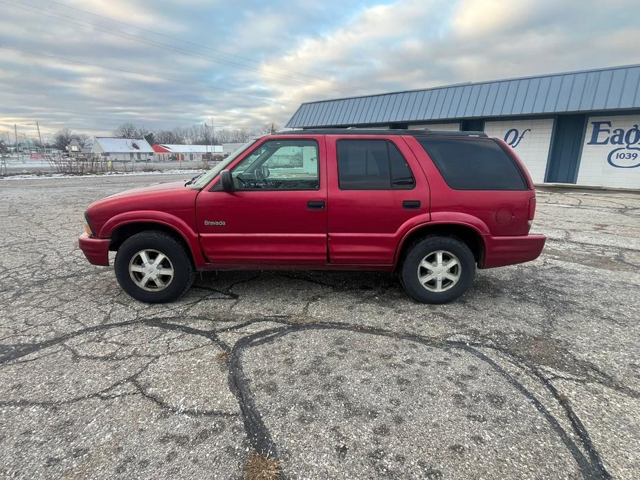 used 2000 Oldsmobile Bravada car, priced at $2,500