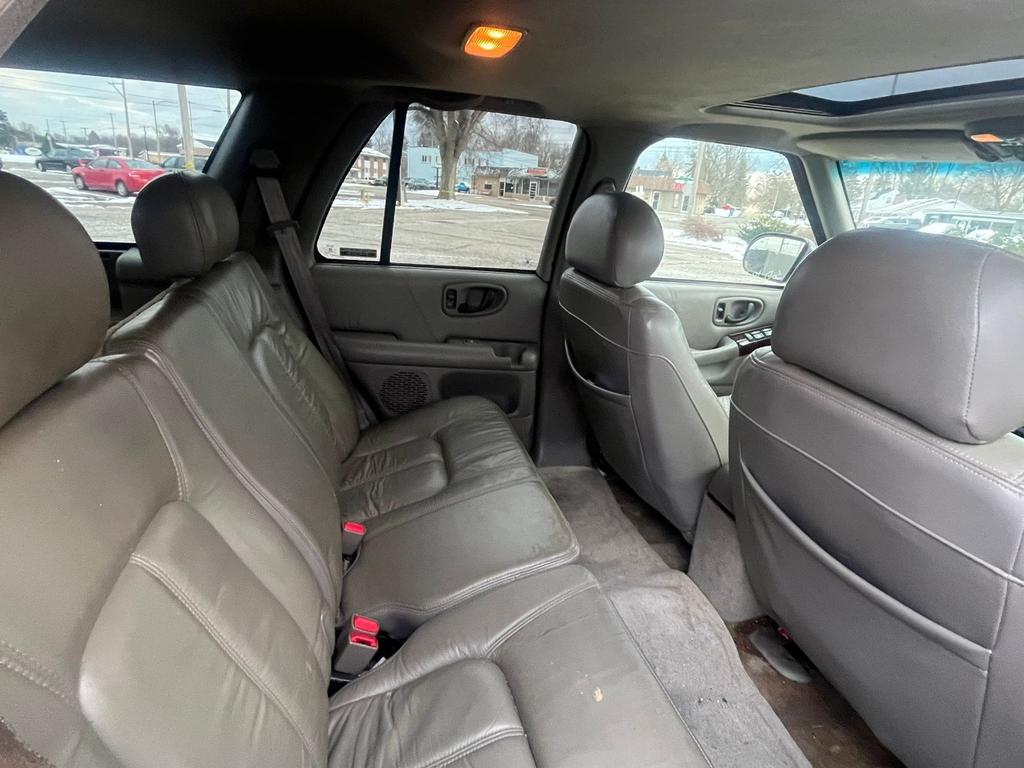 used 2000 Oldsmobile Bravada car, priced at $2,500