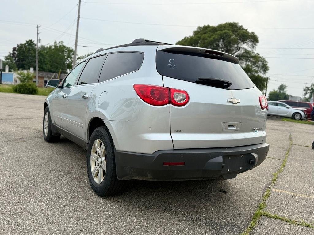used 2012 Chevrolet Traverse car, priced at $3,500