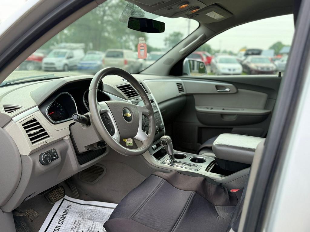 used 2012 Chevrolet Traverse car, priced at $3,500