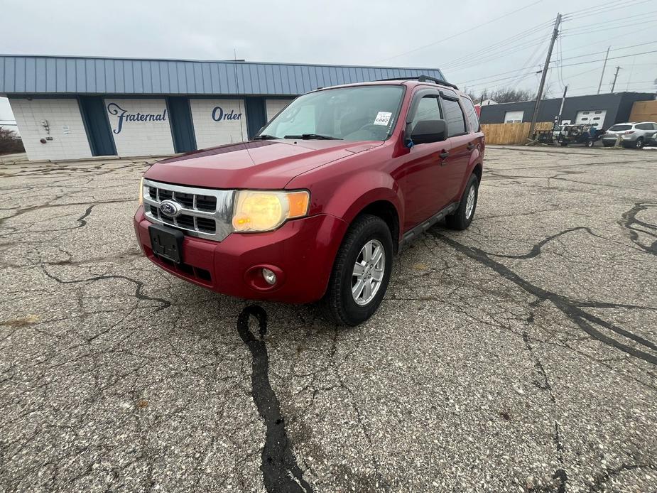 used 2010 Ford Escape car, priced at $3,500