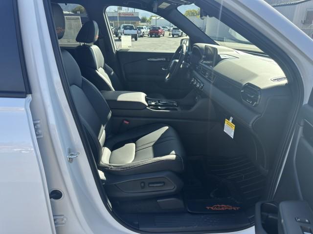 new 2025 Honda Pilot car, priced at $51,350