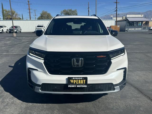 new 2025 Honda Pilot car, priced at $51,350