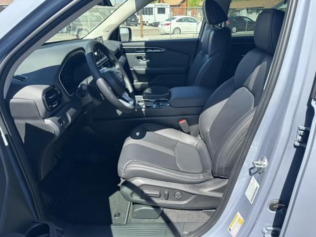 new 2025 Honda Pilot car, priced at $49,998