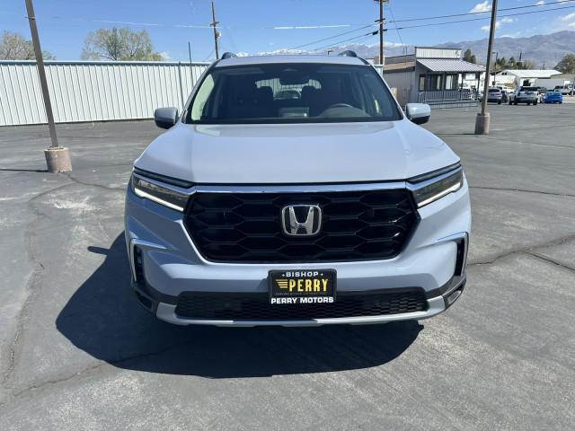 new 2025 Honda Pilot car, priced at $49,998