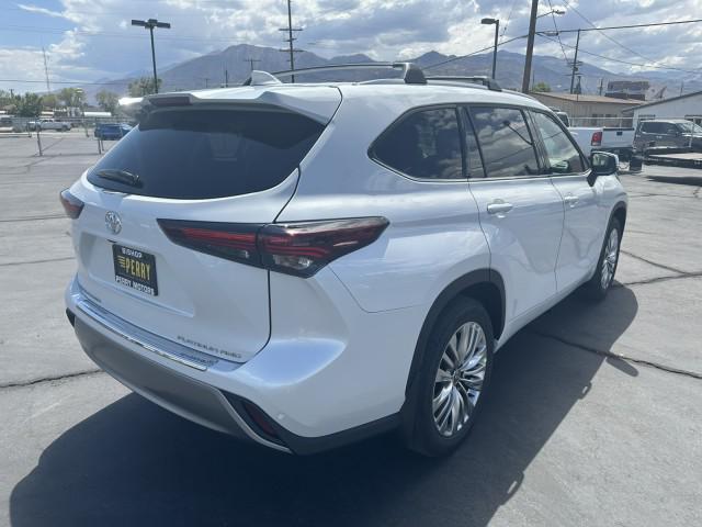 new 2025 Toyota Highlander car, priced at $55,423
